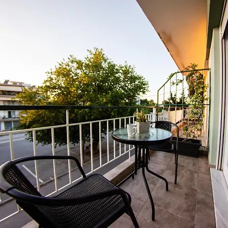 Sofelia Elegant Apartment Nea Michaniona