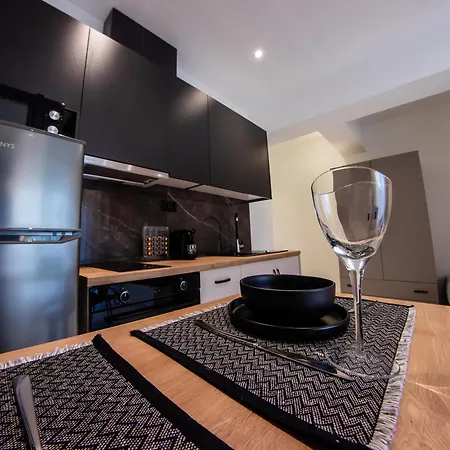 Sofelia Elegant Апартаменты Неа-Миханиона