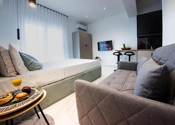 Sofelia Elegant 尼亚米卡尼奥纳